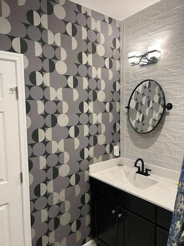 Custom wallpaper installation