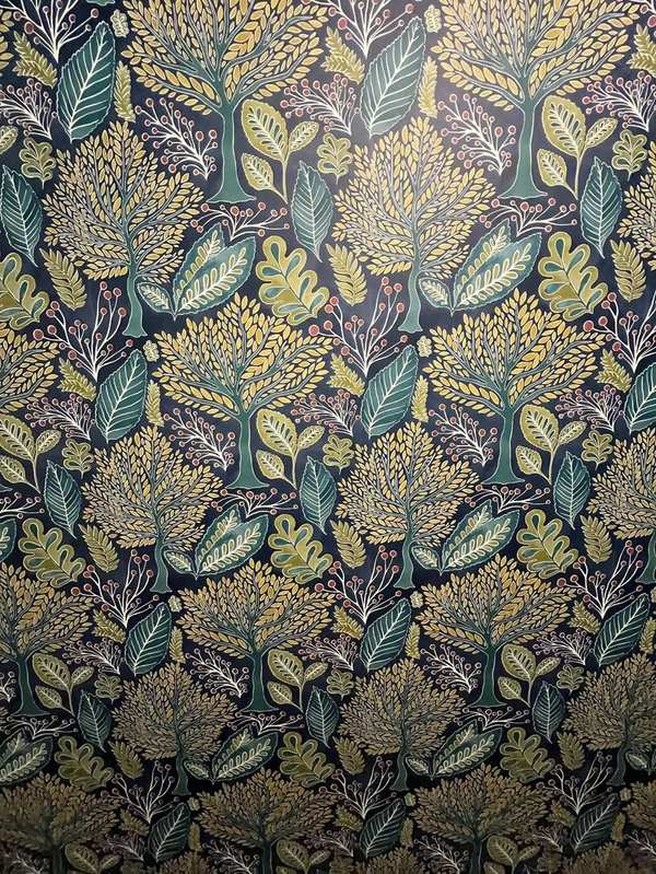 Grasscloth wallpaper installation